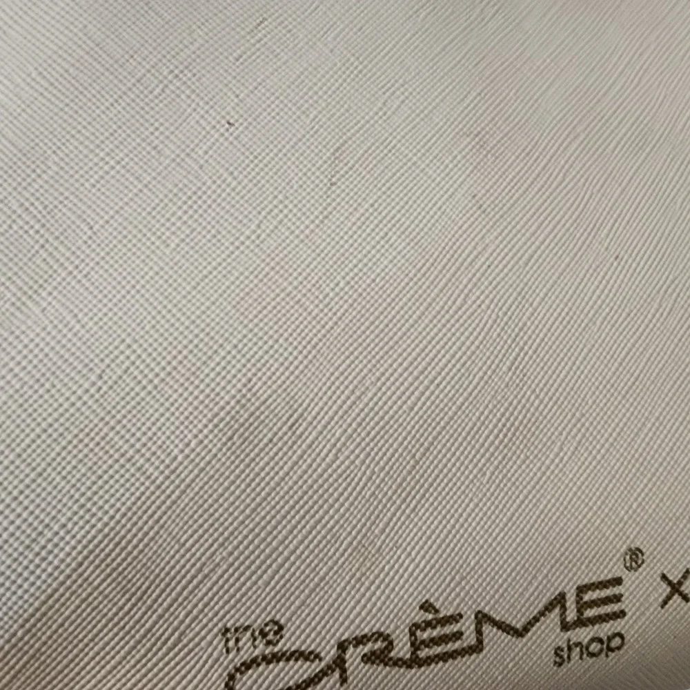 Creme Shop x Hello Kitty Makeup Cosmetics Travel Bag Pouch Case Red‎ Bow Zip